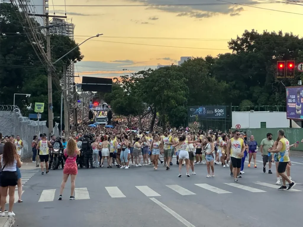 Trânsito em Goiânia terá interdições e desvios durante circuito de blocos no sábado (7)