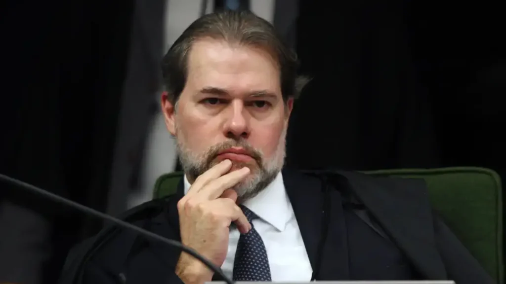 Impeachment no STF volta ao debate em meio à crise do caso Master