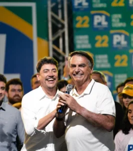 5 abre Wilder Morais e Jair Bolsonaro Foto Divulgacao facebook 1364x1536 1