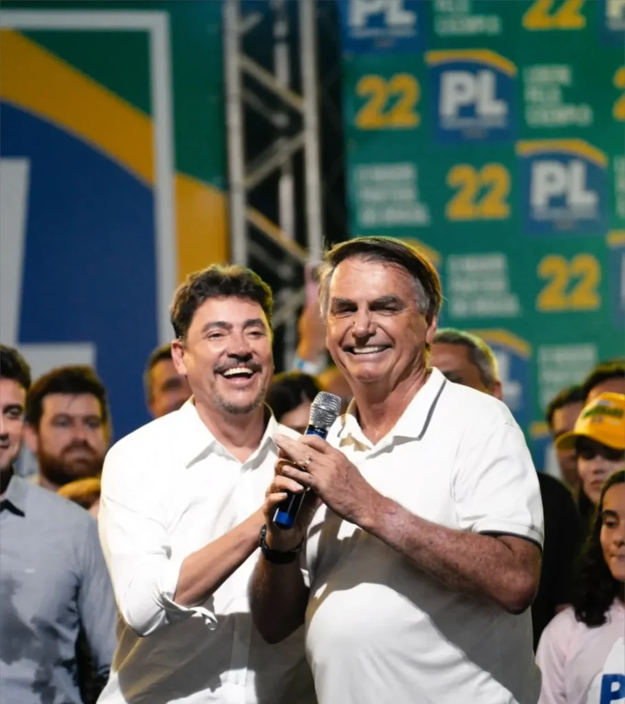 5 abre Wilder Morais e Jair Bolsonaro Foto Divulgacao facebook 1364x1536 1