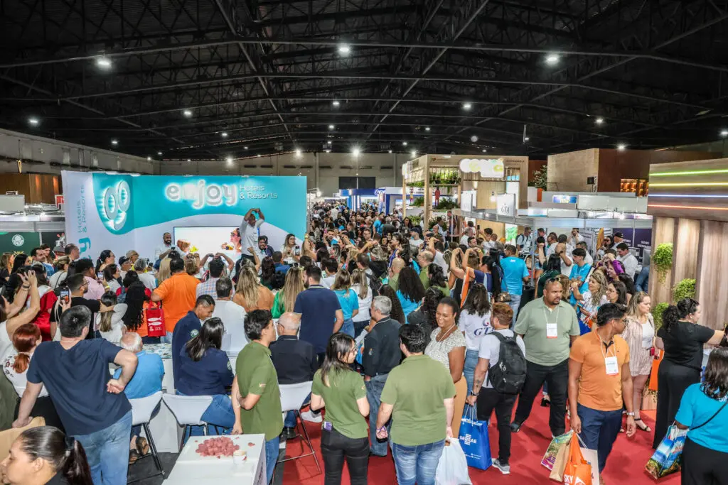 Corredores lotados no primeiro dia da Avirrp 1024x683 1