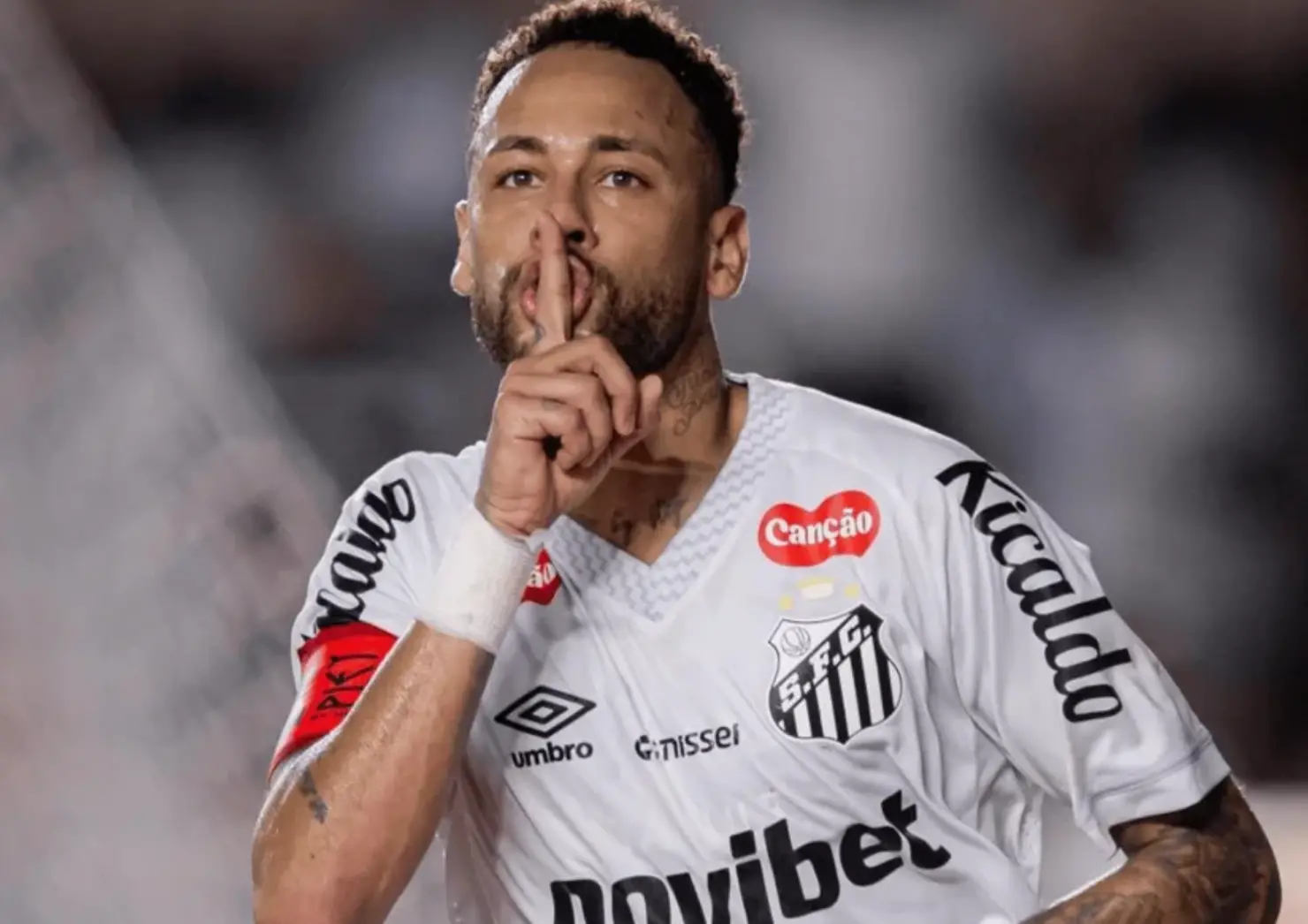 Neymar da show e Santos bate o Vasco por 2x1 na Vila Belmiro