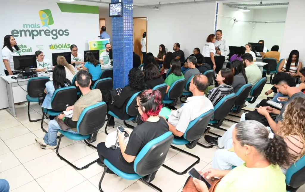 Feirão de vagas em Goiás