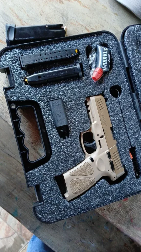 Jovem é preso após disparar seis tiros contra bar no Setor Marista 2 bar