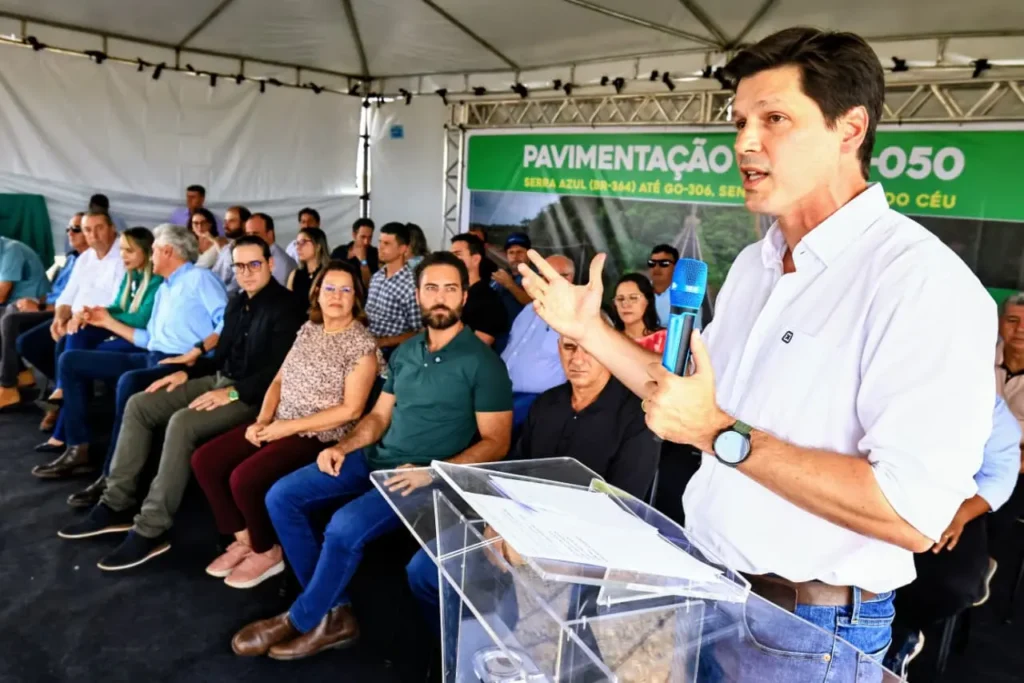 Daniel inaugura rodovias no Sudoeste goiano e fala sobre o fim do Fundeinfra 3 Daniel