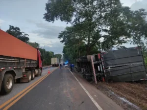 PRF registra 25 acidentes e três mortes em rodovias federais de Goiás no fim de semana