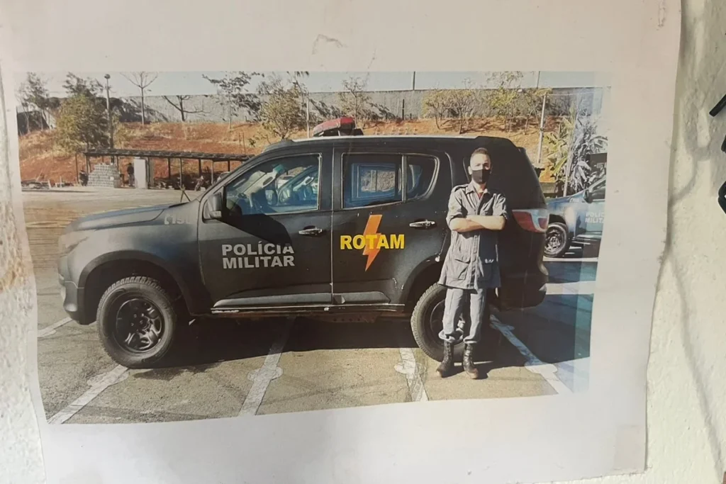 Jovem de 22 anos é preso por se passar por policial militar nas redes sociais em Aparecida de Goiânia 2 Jovem