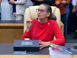 Vereadora do PT cobra Mabel por não citar governo Lula em programa habitacional