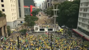Ato “Acorda, Brasil” transforma Paulista em palanque contra Lula e STF