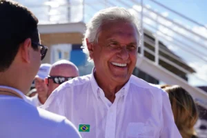 Após desistência de Ratinho Júnior, PSD deve lançar Caiado à Presidência