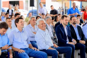 Caiado ( caiado e daniel juntos na foto)