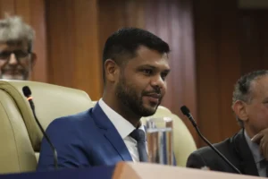 5 abre Romario Policarpo Foto Millena Cristina Camara Municipal