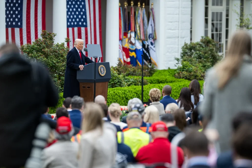 Donald Trump durante evento do chamado “Liberation Day”