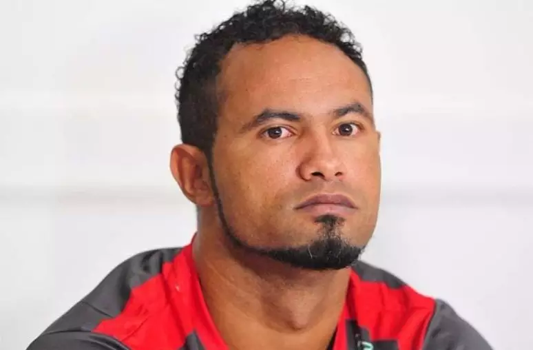 Goleiro Bruno é considerado foragido pela Justiça do Rio 2 goleiro foragido