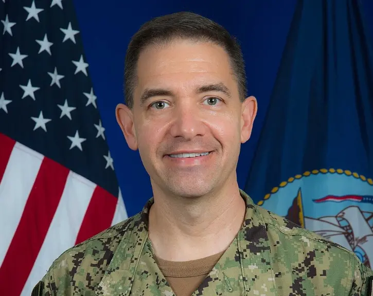 Almirante Brad Cooper 