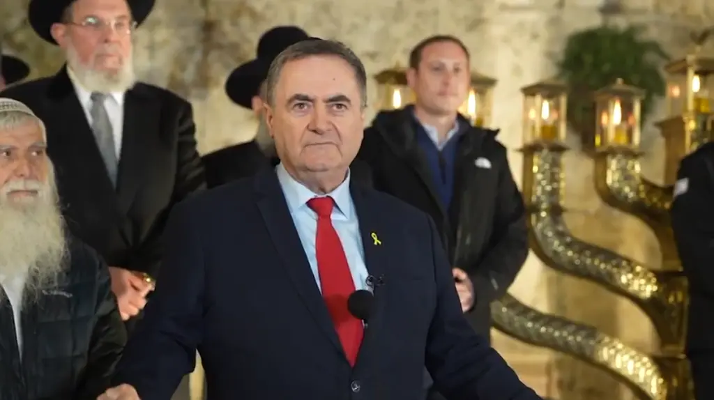 Israel Katz ameaça ocupar áreas do Líbano