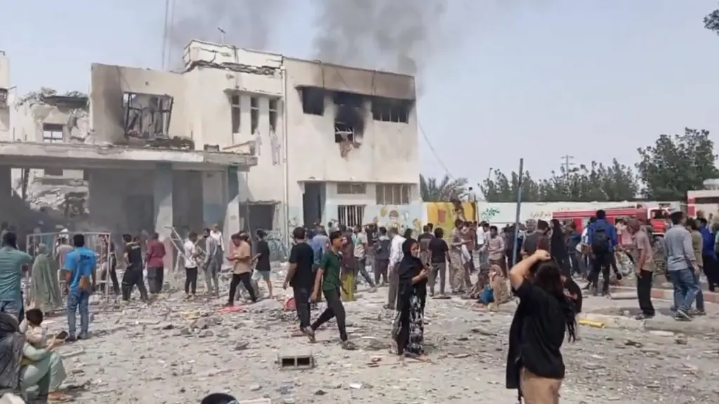 Irã após bombardeios conjuntos dos EUA e Israel