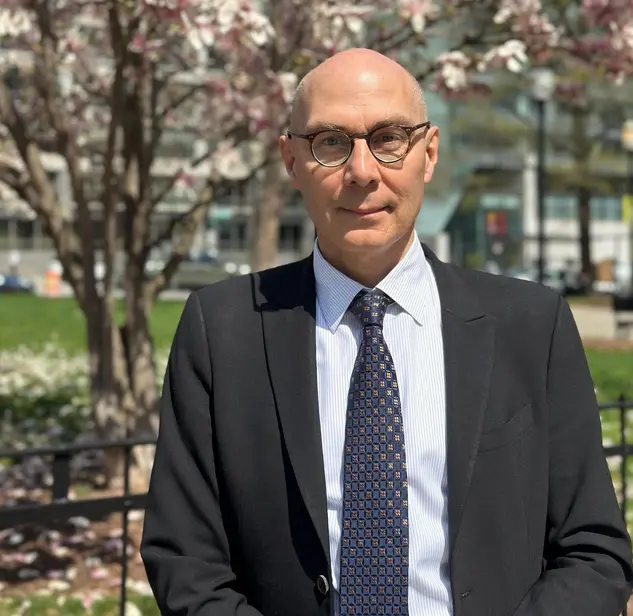 Senegal promulga lei que dobra pena para homossexualidade 2 Volker Türk afirma que lei que dobra pena para homossexualidade no Senegal viola direitos humanos