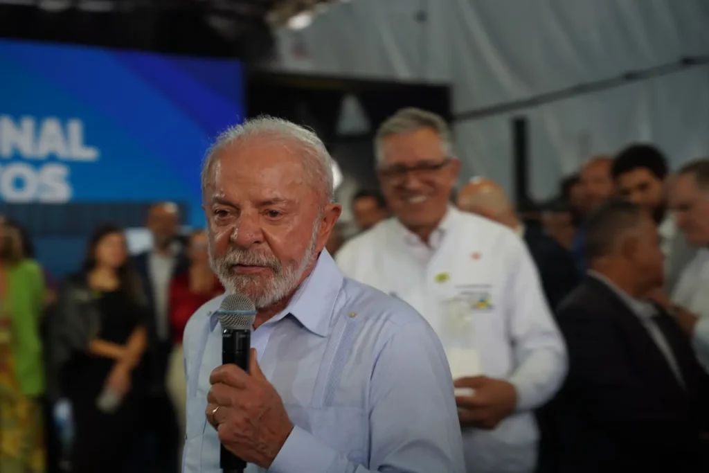 Lula em Anápolis: “Quando uma pessoa não pode comprar um medicamento, o Estado tem a obrigação de comprar” 5 Lula
