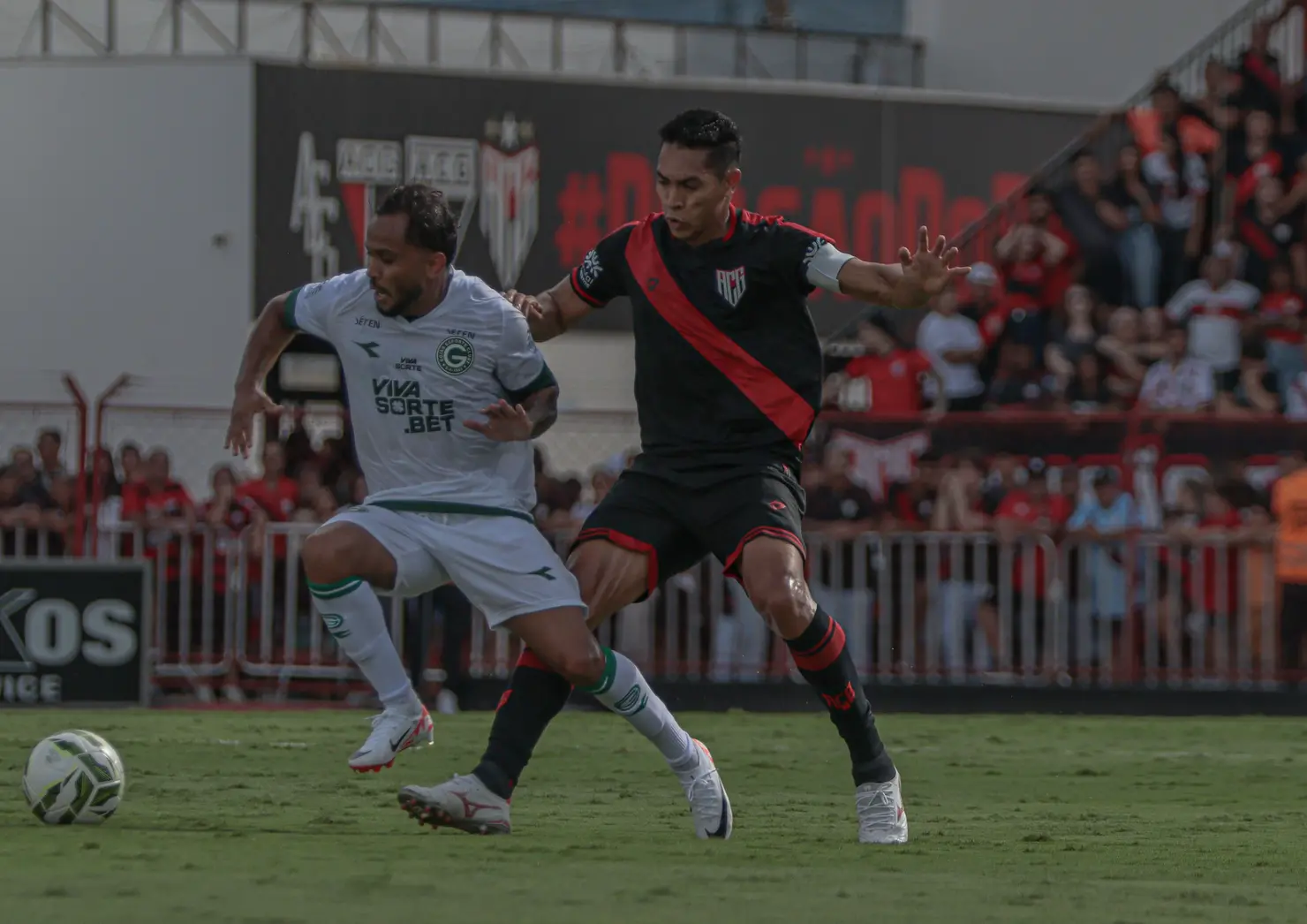 Atlético-GO e Goiás iniciam neste sábado a decisão do Goianão 2026