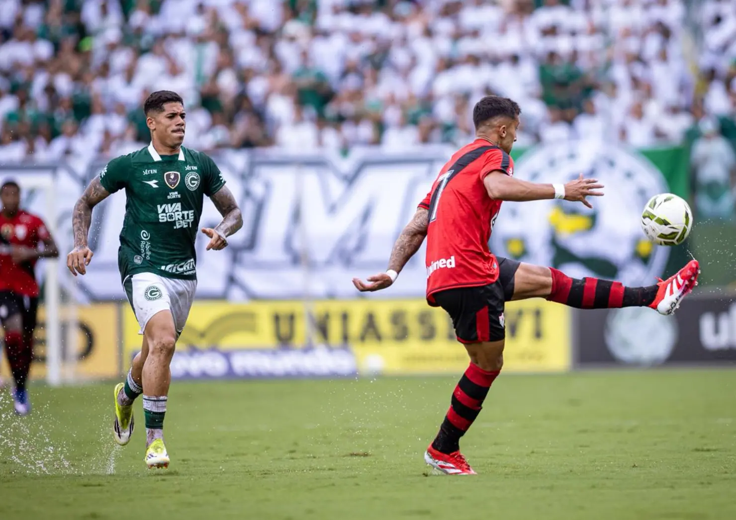 Goiás segura pressão do Atlético-GO e volta a conquistar o Goianão após oito anos