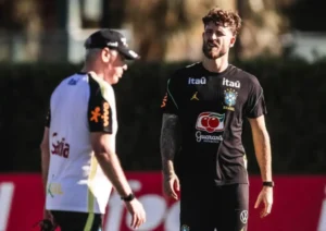 Ancelotti confirma Léo Pereira entre os titulares contra a França