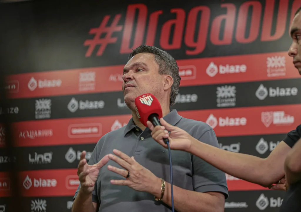 Atlético-GO ajusta elenco e se movimenta na reta final da janela