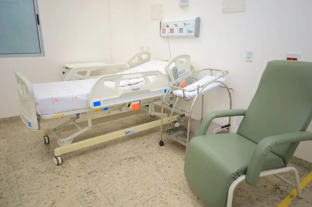 Médicos do Hospital Célia Câmara anunciam paralisação 2 Hospital Célia Câmara