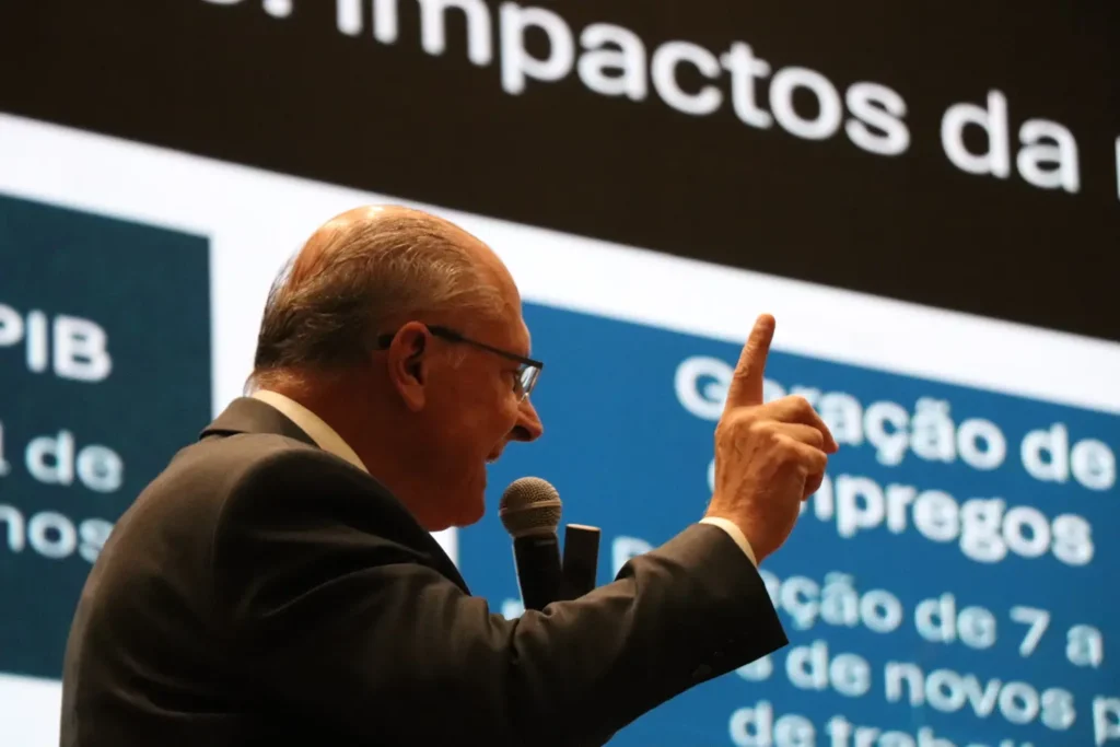 Alckmin ( Alckmin em um evento em Goiânia)