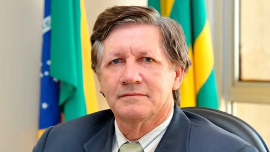 Desembargador ( quem está nessa foto é o desembargador Eudélcio Machado Fagundes)