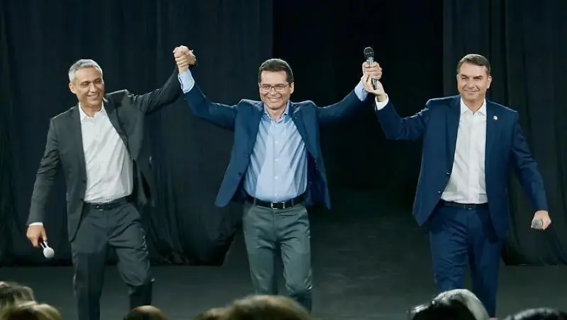 Senado (Flávio Bolsonaro confirma Gayer e Varão como pré-candidatos ao Senado por Goiás)