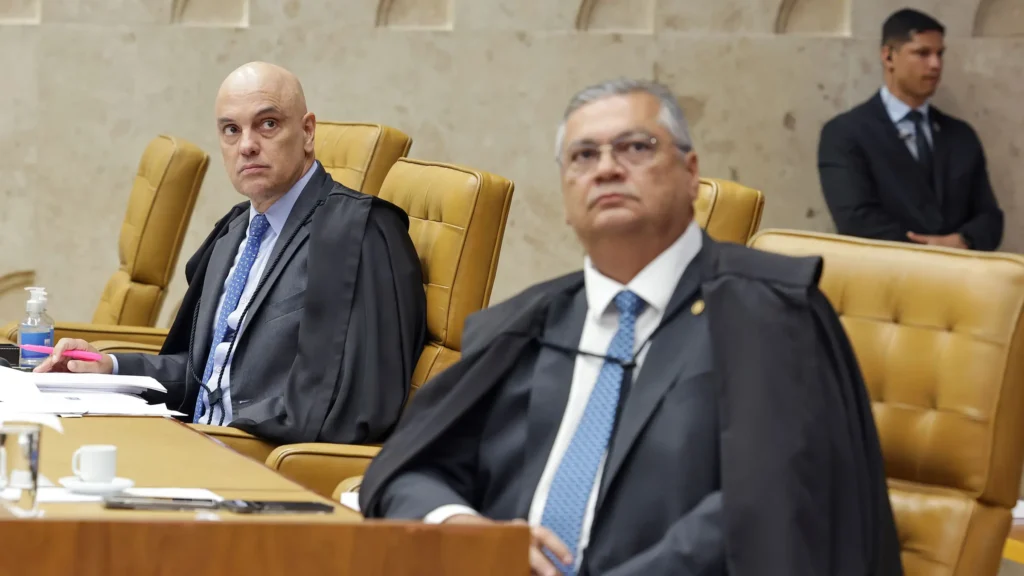 flavio dino alexandre de moraes.jpg