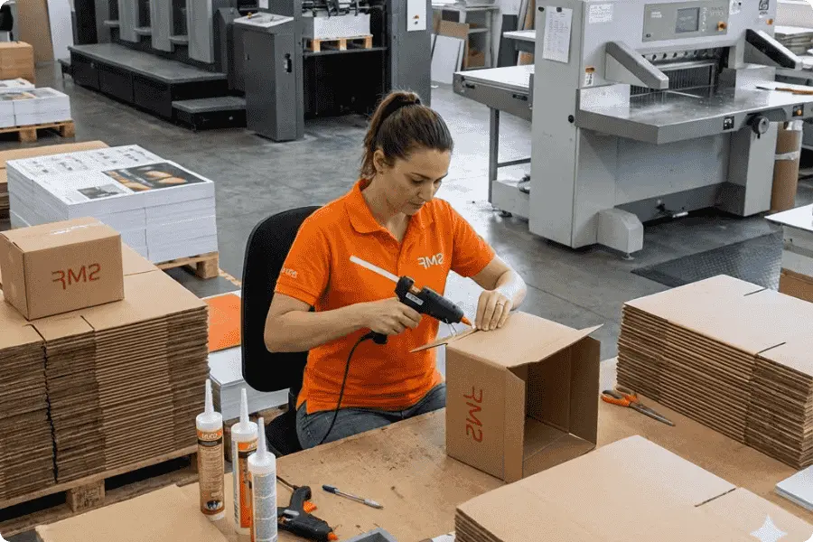 servicos de colagem de caixas para industria grafica