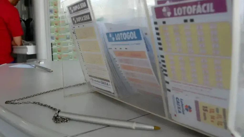 Lotofácil ( imagens de apostas em lotéricas)