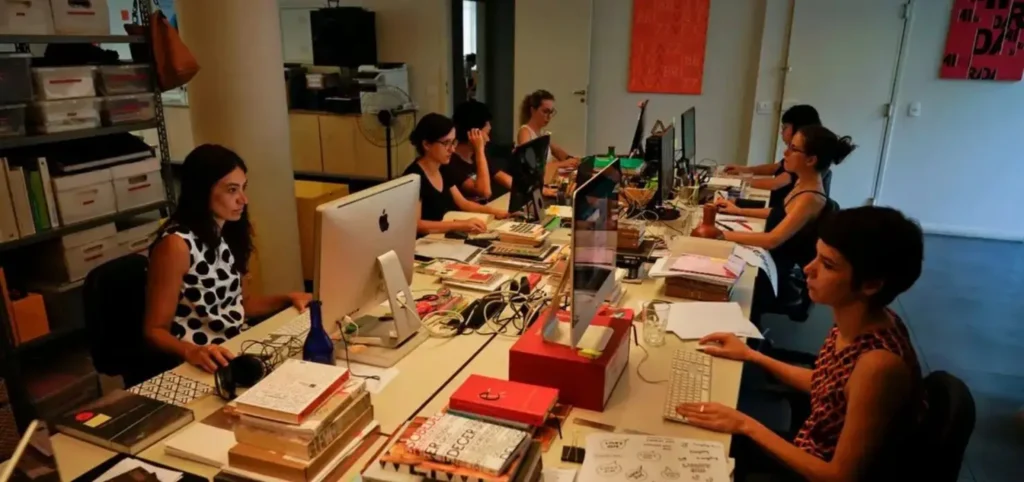 181671emprego feminino cresce mas mulheres ainda ganham 21 a menos que homens 3