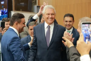 2 abre Caiado sorrindo Foto Sérgio Rocha Alego