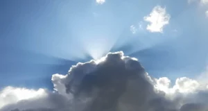 Calor de 32°C marca segunda-feira em Goiânia; veja como fica o tempo ao longo do dia