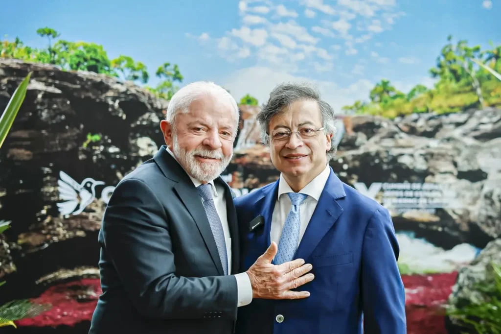 Petro pede que Brasil estenda pix para Colômbia após críticas dos EUA 2 petro