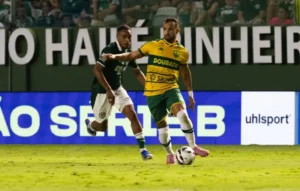 Cuiabá aproveita erros e vence Goiás com autoridade no segundo tempo