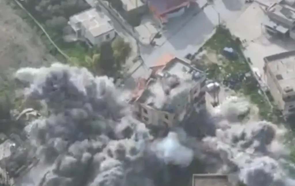 Em meio a cessar-fogo, Irã se prepara para “nova fase” em Ormuz 2 ira