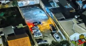 Terreno do Césio-137 é bloqueado após carros estacionarem no local em Goiânia