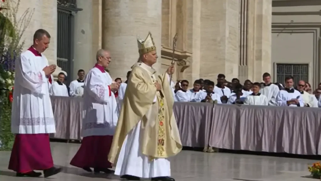 Papa Leão XIV pede paz em sua 1ª missa de Páscoa 2 papa