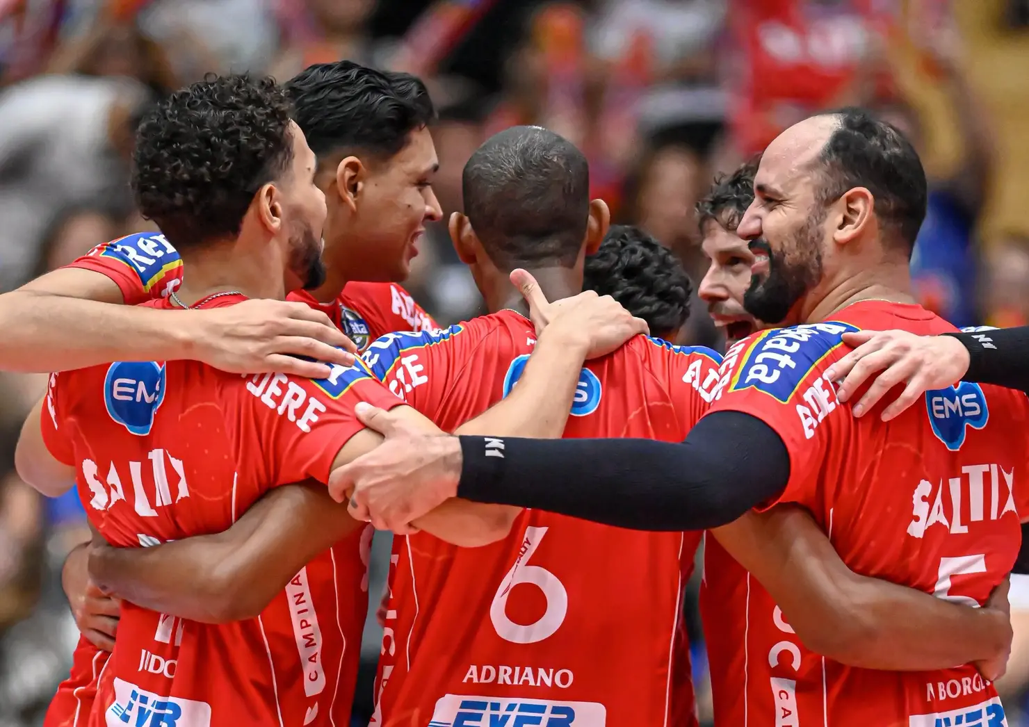 Superliga Masculina pode definir finalistas nesta segunda-feira; Veja