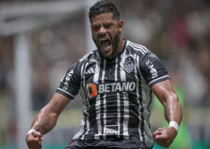 Hulk se aproxima de saída do Atlético-MG após novos desgastes nos bastidores