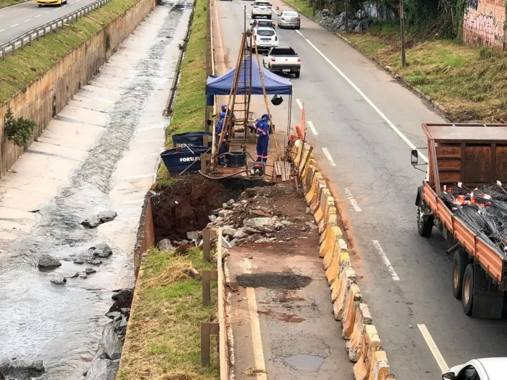Goiânia inicia obras na Marginal Botafogo e interdita trecho no sentido Centro 2 obras