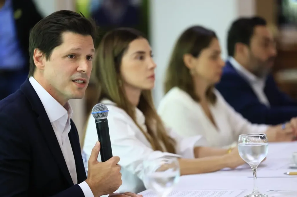 Junto com todo secretariado, Daniel reforça lema da continuidade 3 Daniel