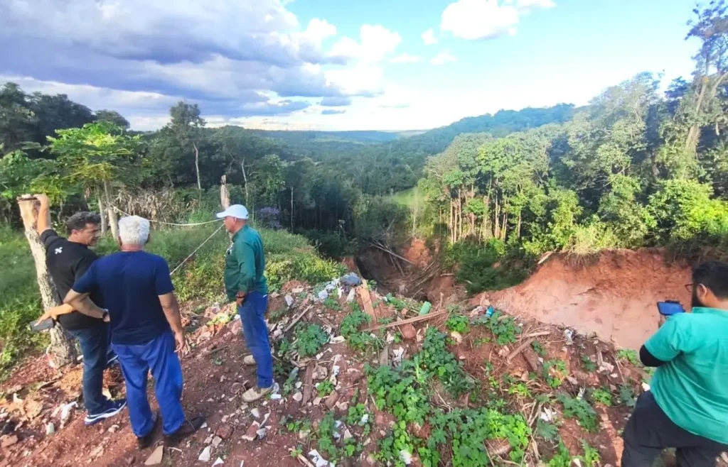 Seent-DF vistoria voçorocas em Alexânia e apoia relatório para emergência 2 WhatsApp Image 2026 04 15 at 19.11.40