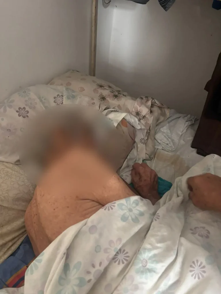 Filho é preso em Goiânia após polícia encontrar pai de 87 anos em situação degradante