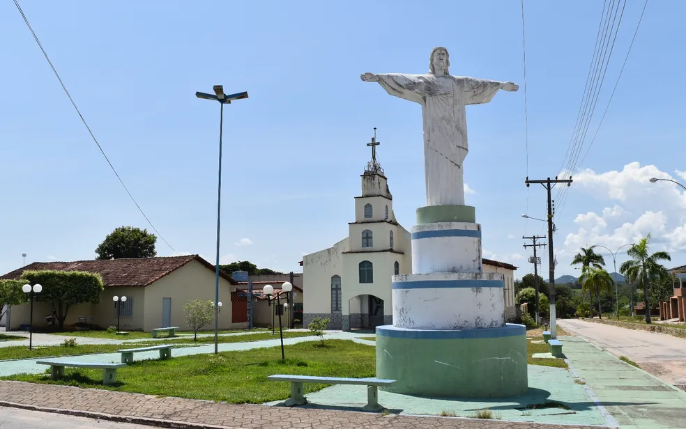 Concurso em Faina oferece 66 vagas e salários de até R$ 13,5 mil 2 Faina