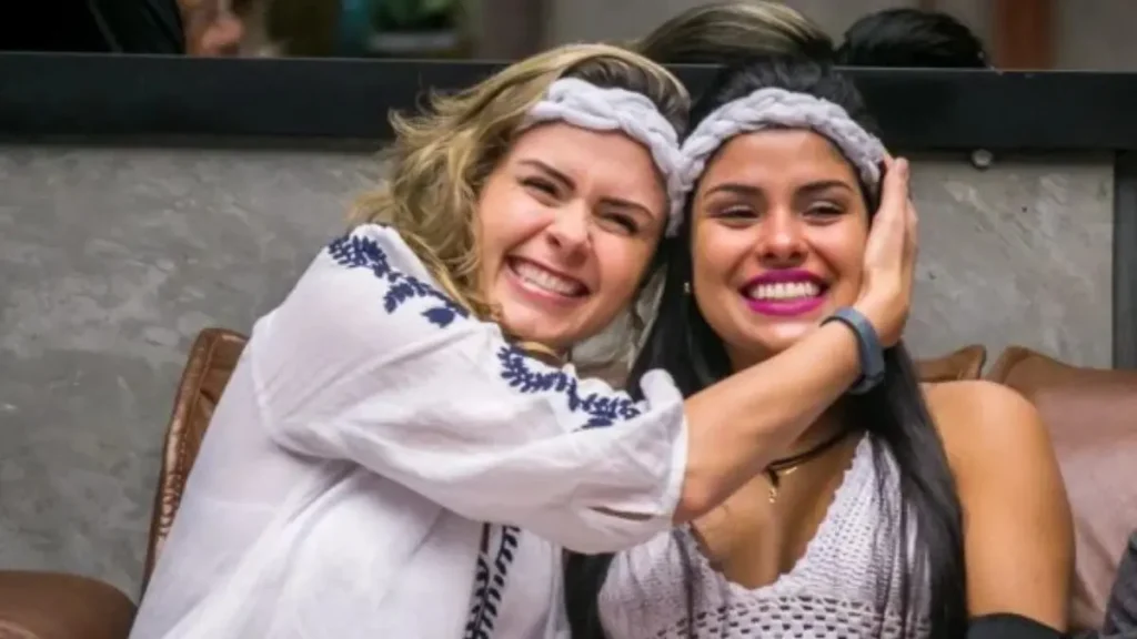 Ex-BBB Munik revela motivo do fim da amizade com Ana Paula Renault após BBB16 2 Munik